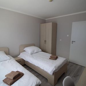 Pod Kominem Pokoje i Apartamenty